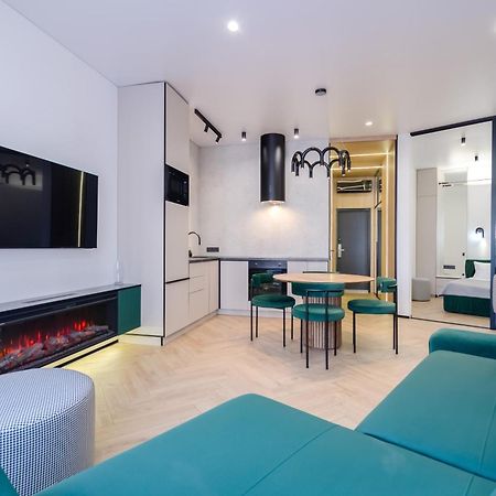 Petrovdom 2-76 Luxury Living In Rc Pechersk Plaza Kiev Exterior foto