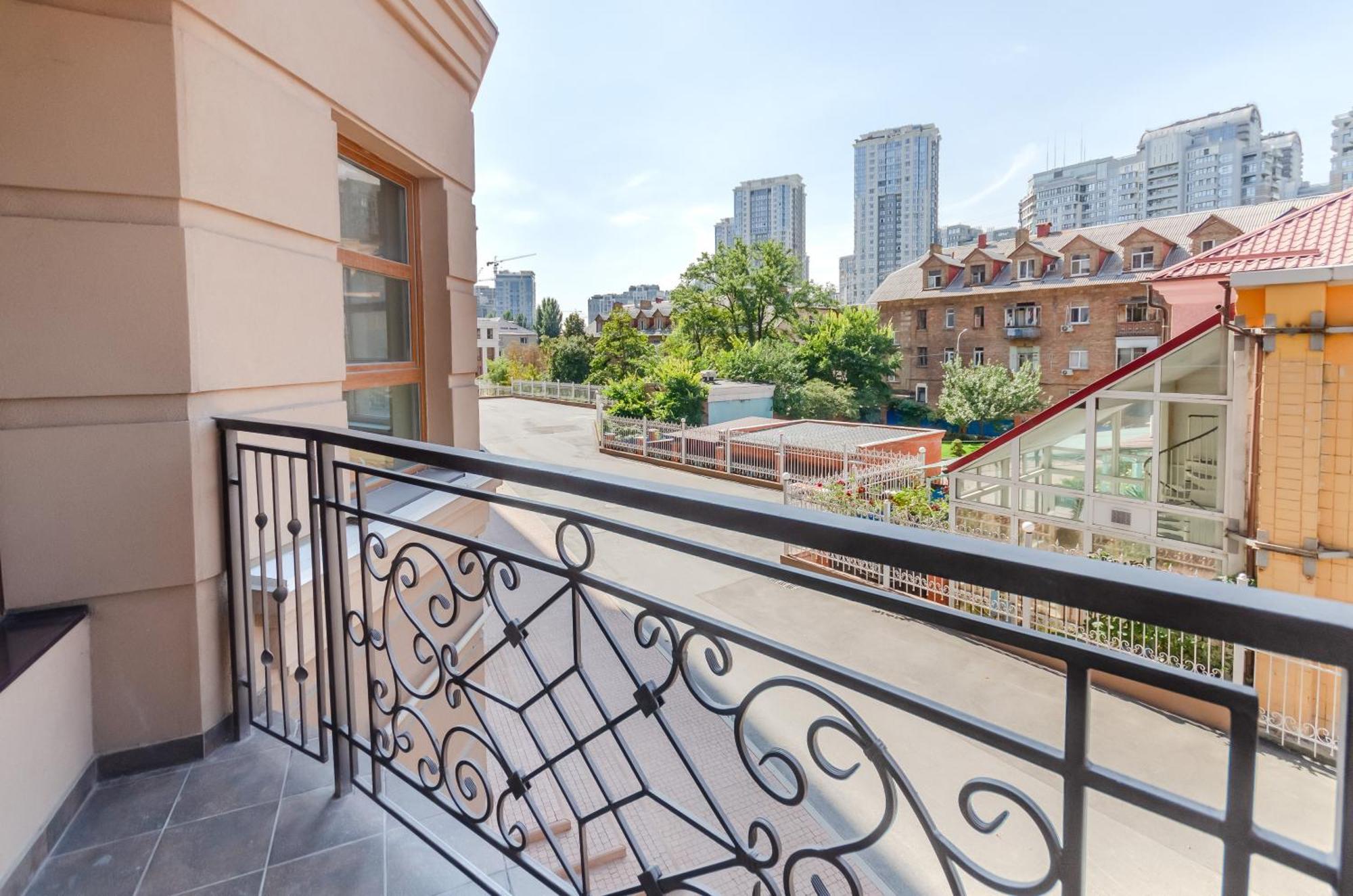 Petrovdom 2-76 Luxury Living In Rc Pechersk Plaza Kiev Exterior foto